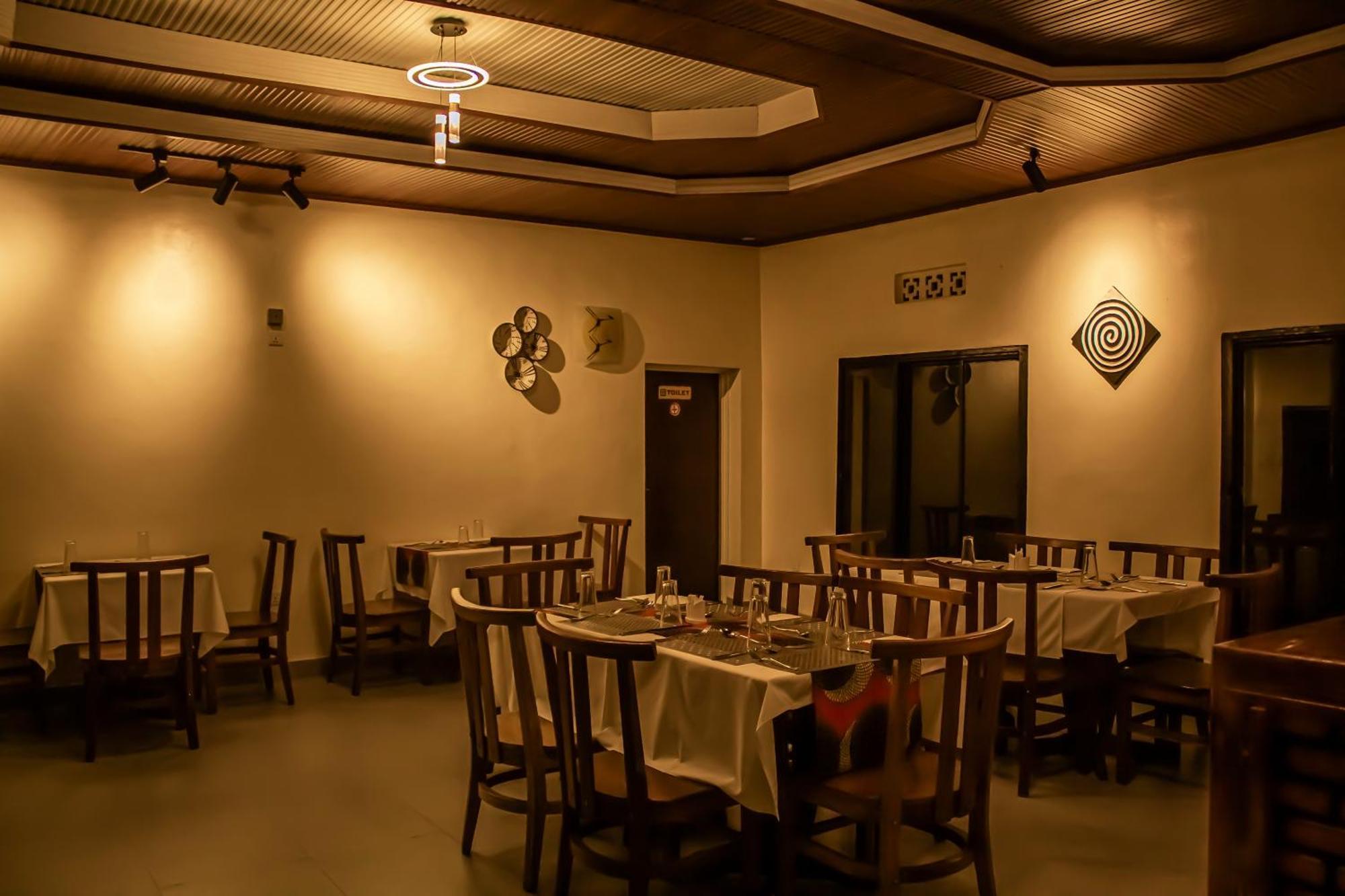 Peace Guest House Muhari エクステリア 写真
